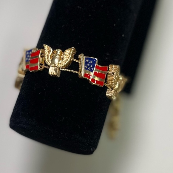 Patriotic Slide Bracelet with Eagle and Flag Slides - Picture 3 of 6